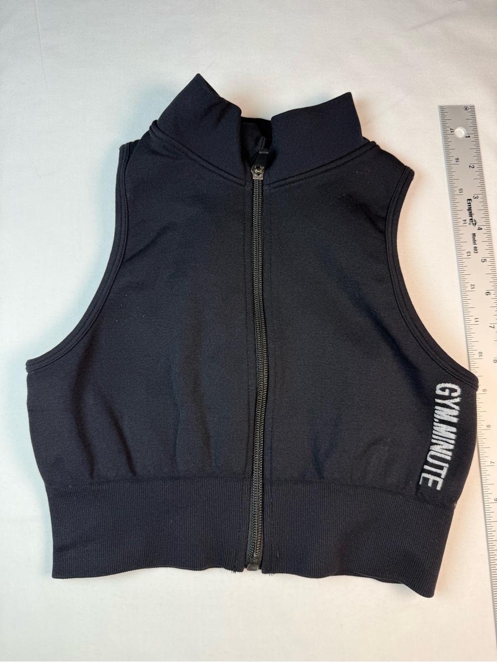 Gym Minute Black Zip-Front Cropped Active Top